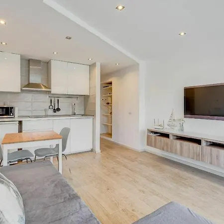 Americas - 1 Bedroom - Flayla-h דירה *