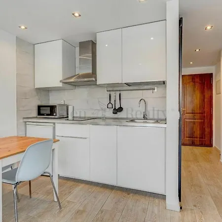 Americas - 1 Bedroom - Flayla-h